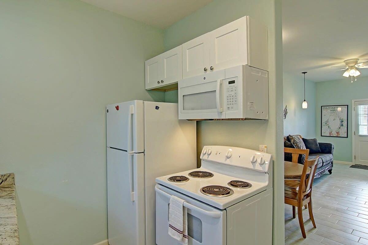 Captain Quarter's 1 Bedrm Unit At Sea Isle Village Holiday home