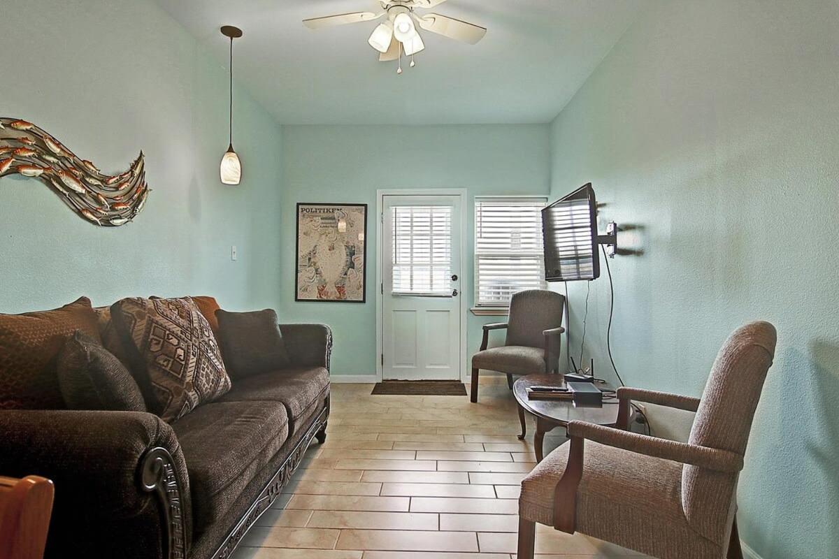 Captain Quarter's 1 Bedrm Unit At Sea Isle Village * Port Aransas