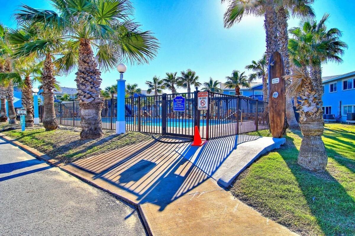 Captain Quarter's 1 Bedrm Unit At Sea Isle Village Port Aransas